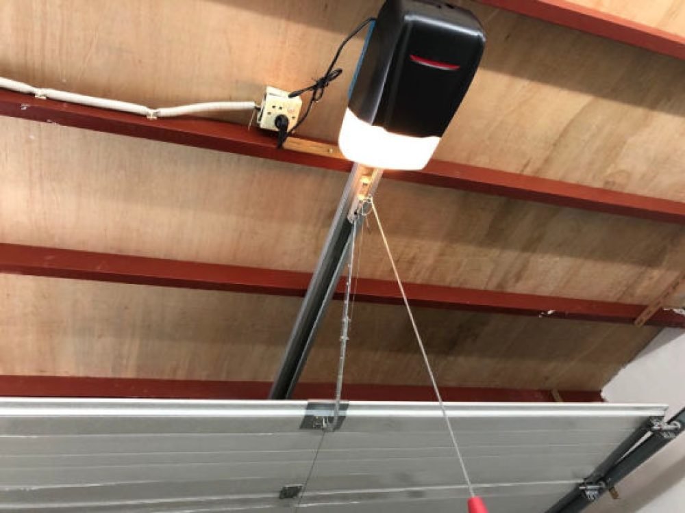 Ztq-800n-Smart-Wi-Fi-Garage-Door-Opener-with-3m-Rail-Track-for-Single-Garage-Doors